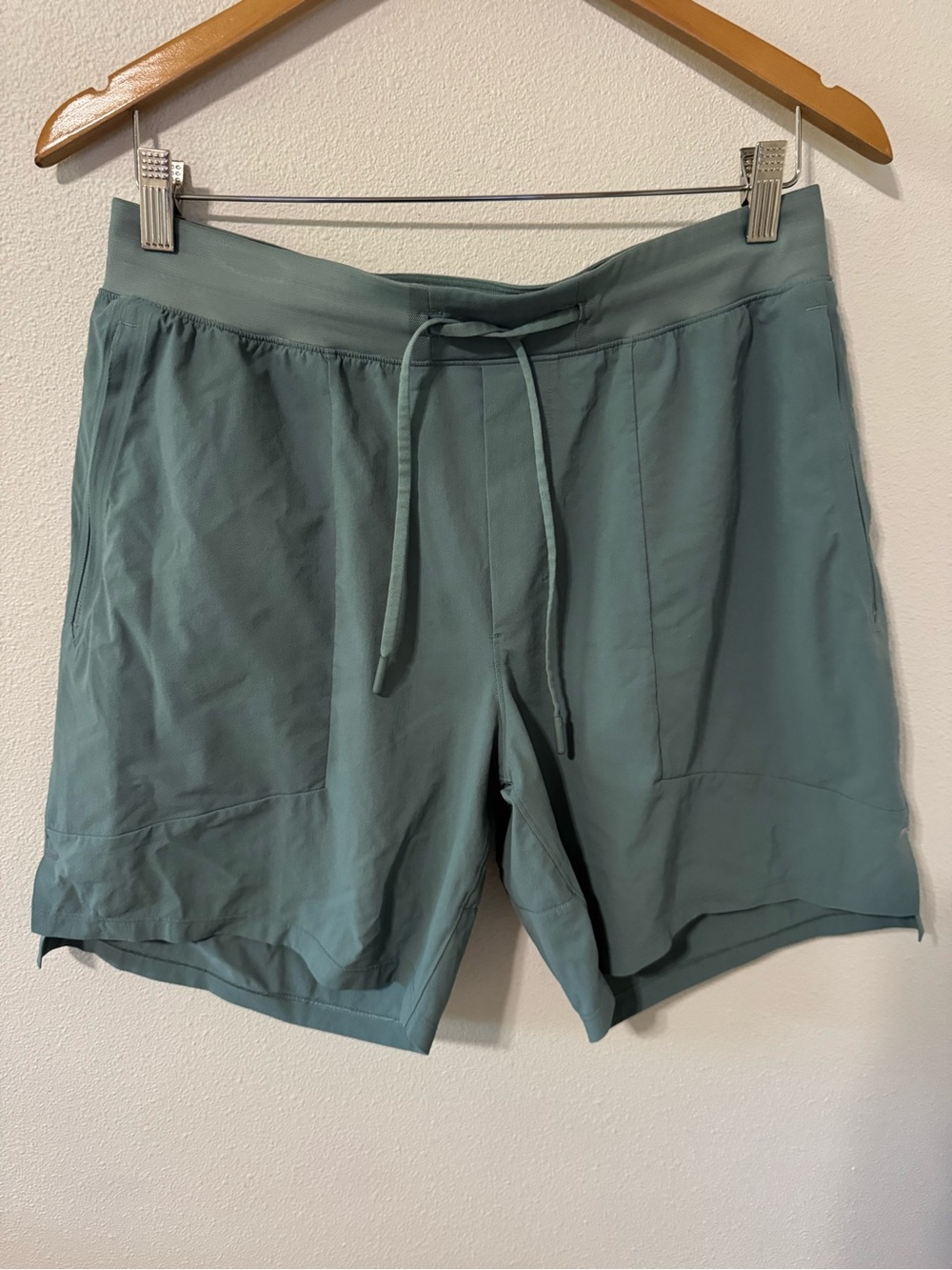 Lululemon License To Train Short 7” Medium Green Unlined Workout Gym 2024-L
